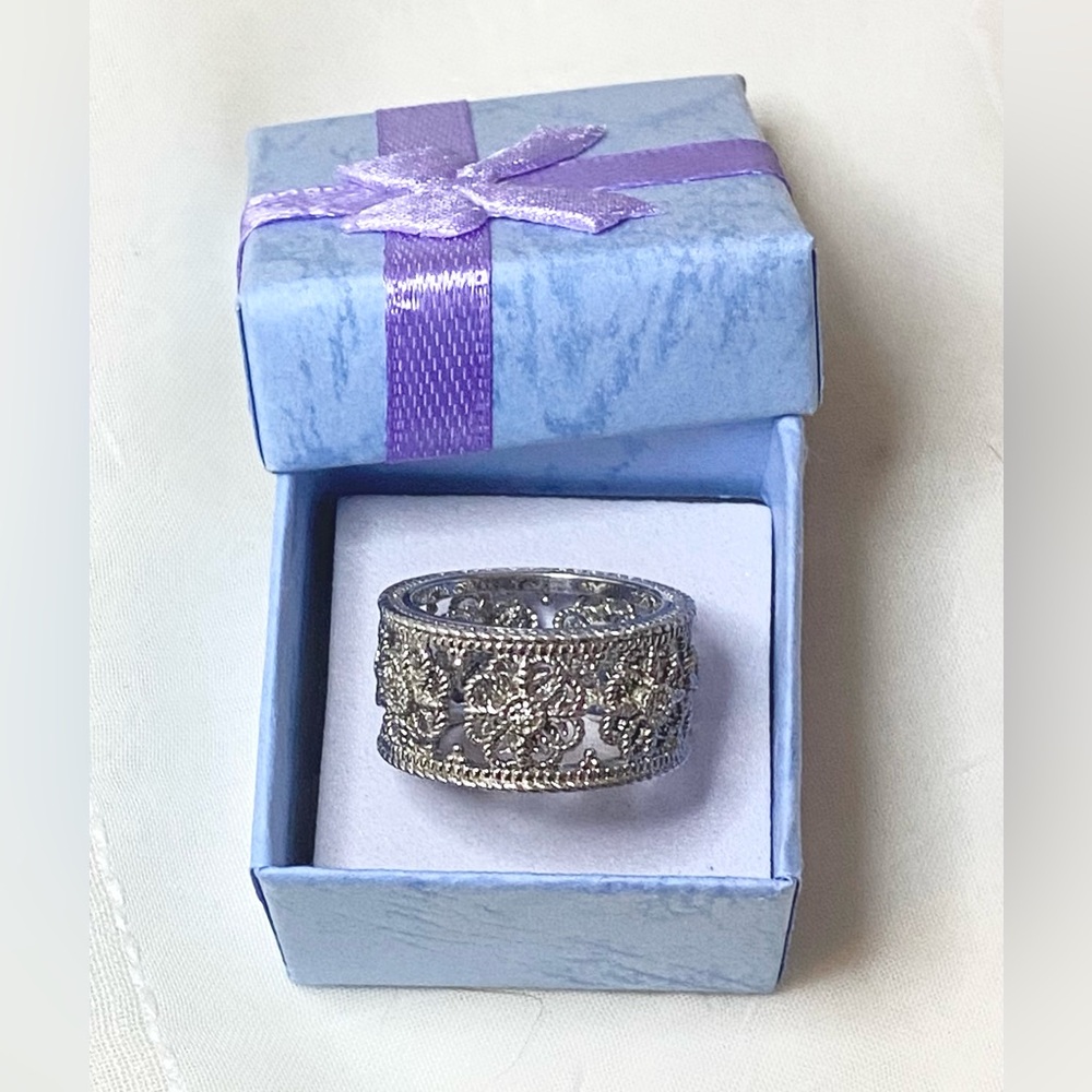 Judith Ripka Diamond Flower Band - Picture 10 of 12